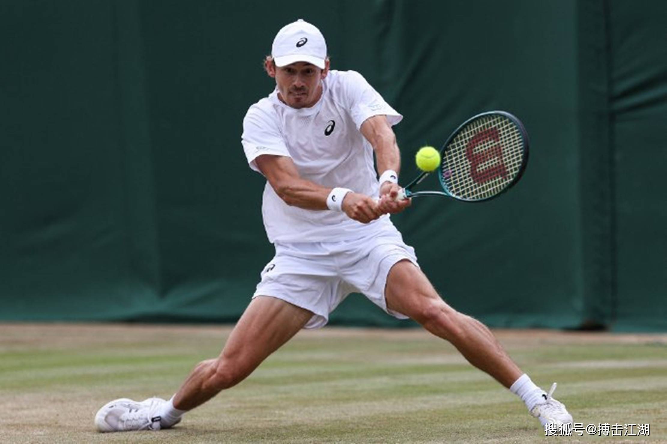 德约科维奇强势横扫浓眉晋级半决赛，状态火热！的简单介绍